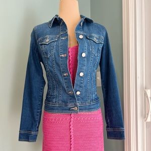 Old Navy Jean Jacket. Excellent condition. Size XS.